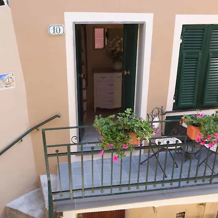 Ricky ゲストハウス モンテロッソ・アル・マーレ